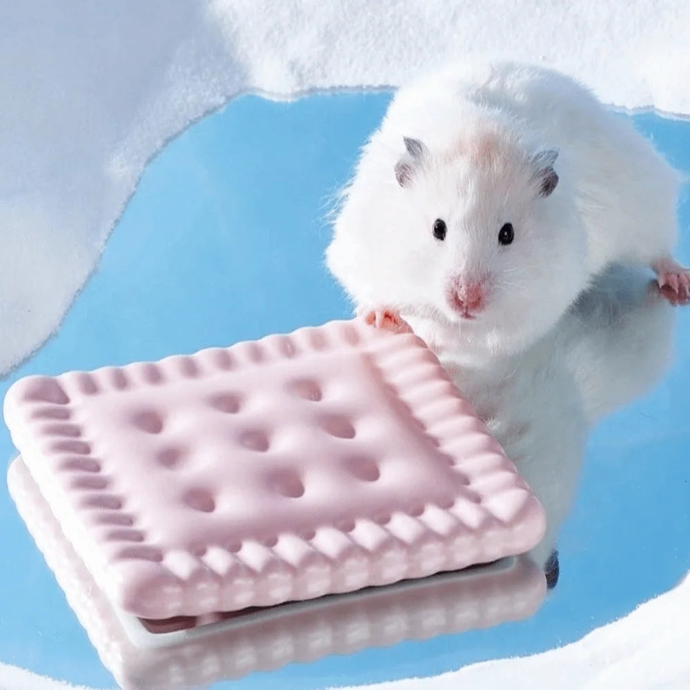 Hamster Ice Mat Ceramics Hamster Ice Pad Non-Slip Portable Pet Cooling Pad Smooth Surface Cooling Board Small Pet