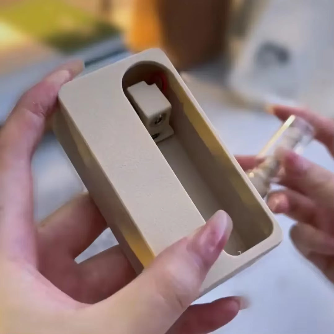 DIY Decompression Small Night Light LED Flip Small Night Light Creative Mechanical Magnetic Small Night Light Desktop Decoration