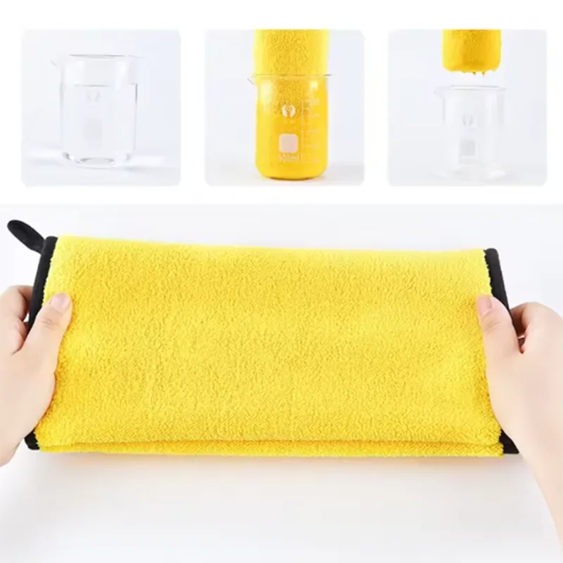 New Pet Dog Absorbent Towel Microfiber Dog Bathing Towel Dog Bathrobes Wiping Cloth